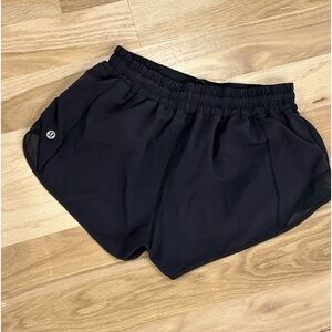 Lululemon 2.5 black Hotty hot shorts